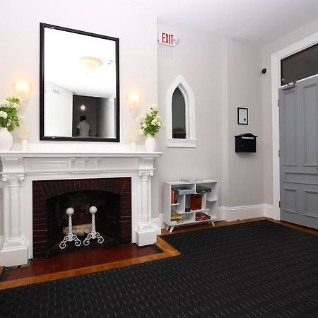 Large Stylish Newbury Street Studio W/ Kitchen بوسطن المظهر الخارجي الصورة